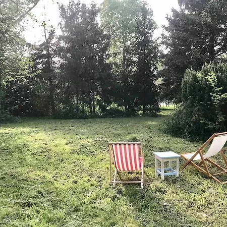 Vadrozsa Haz, Csendre Vagyoknak Apartament Badacsonytomaj