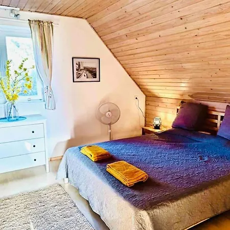 Apartament Vadrozsa Haz, Csendre Vagyoknak